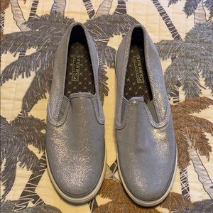 Sperry slide ons